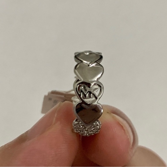 Michael Kors Silver-Tone Heart Eternity Ring Band Size 7 - Picture 3 of 13